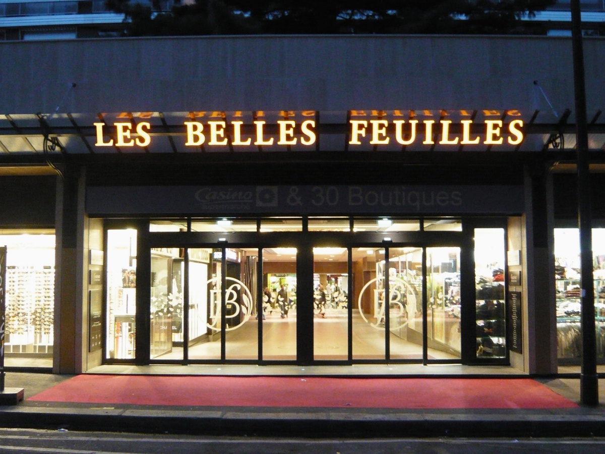SHOPPING MALL CASINO BELLEFEUILLE