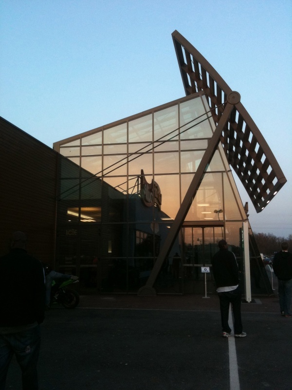SHOPPING MALL  LECLERC  GEISPOLSHEIM