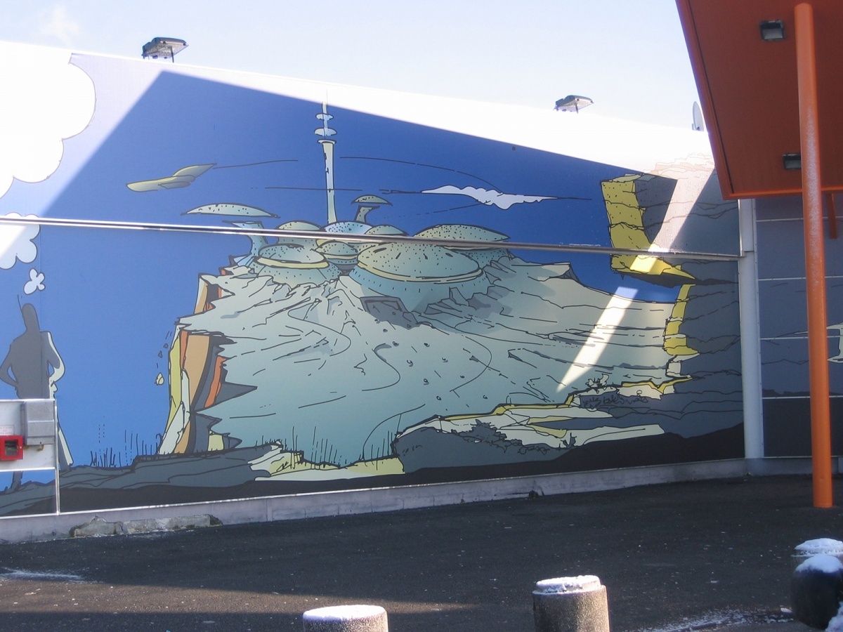 GRAPHIC FACADE GEANT CASINO ANGOULEME
