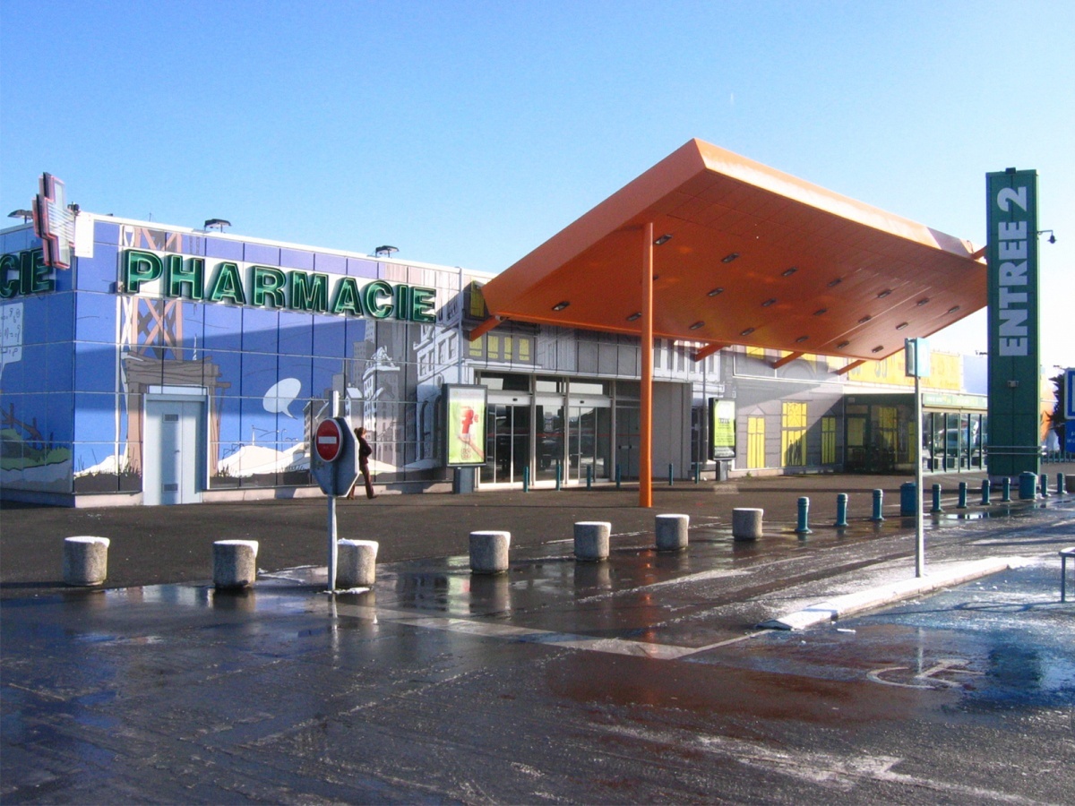 GRAPHIC FACADE GEANT CASINO ANGOULEME