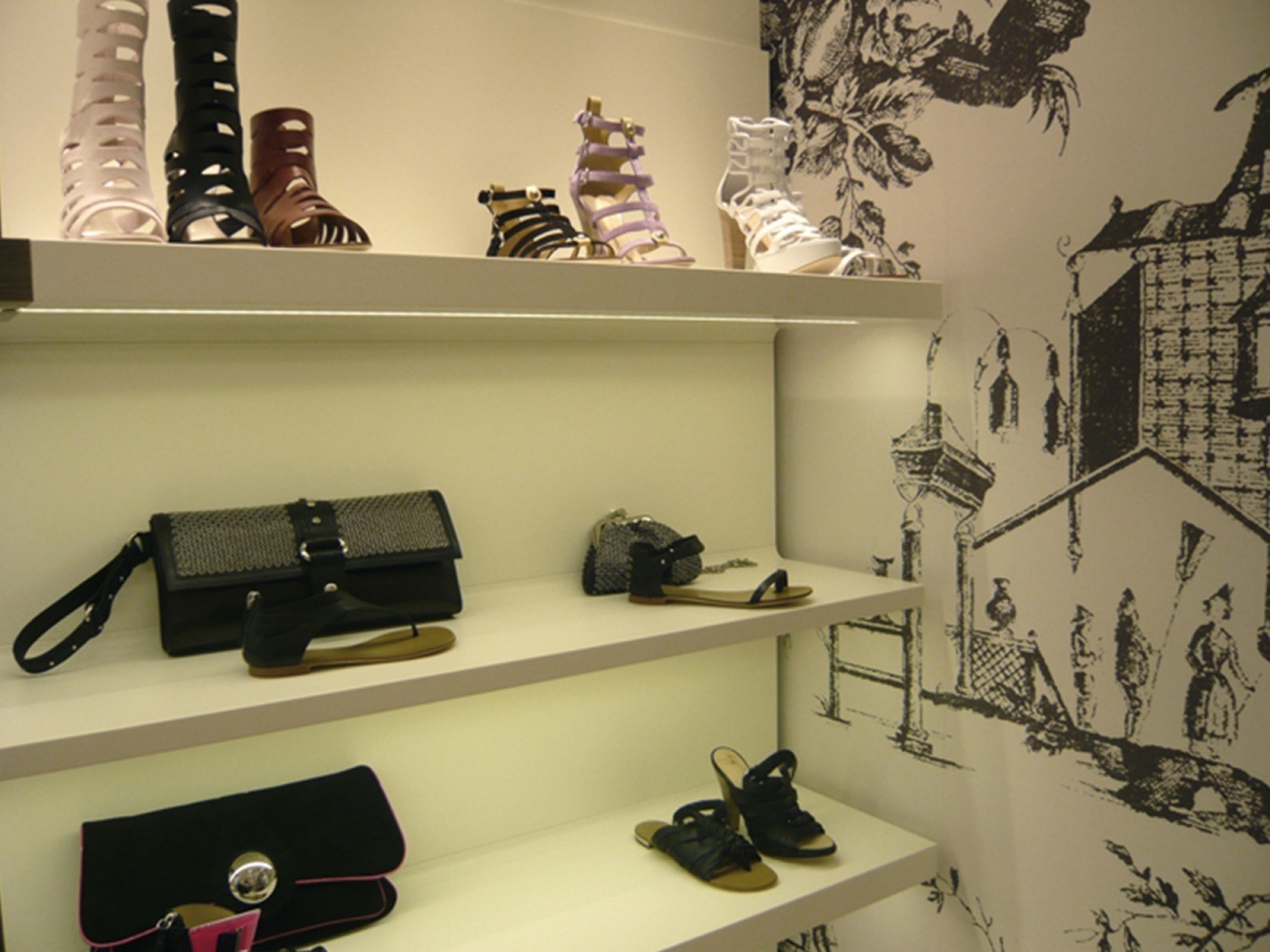 GIUSSEPPE ZANOTTI DESIGN - PARIS