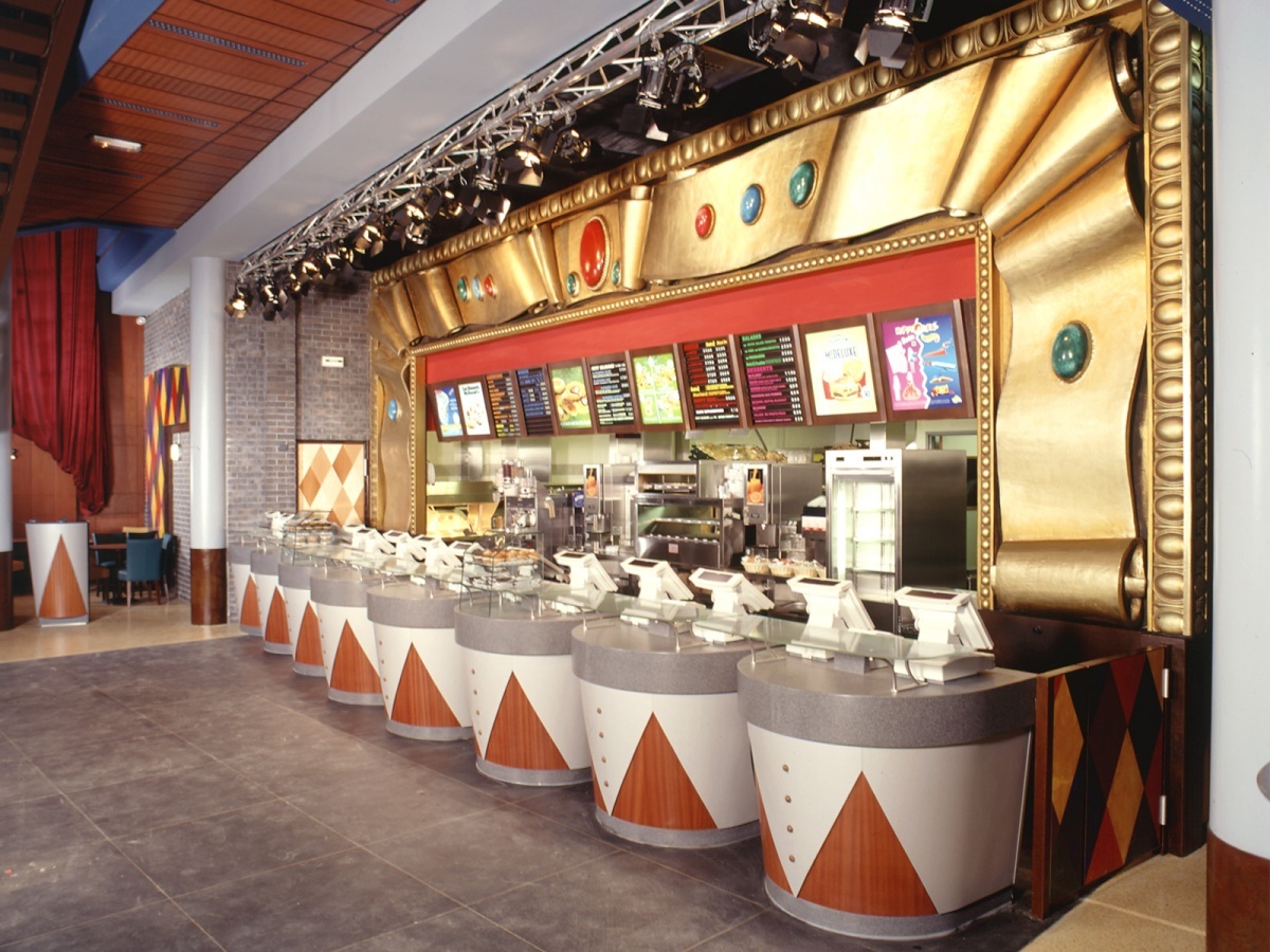 MCDONALD'S DISNEY VILLAGE